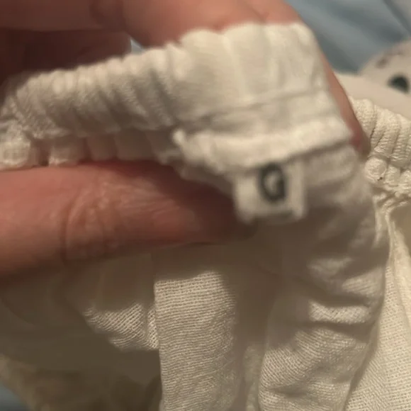 Beautiful embroidered Mexican dress with flowers - Picture 6 of 8